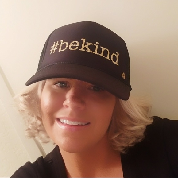 Meet your Posher, Amy - Picture 1 of 1